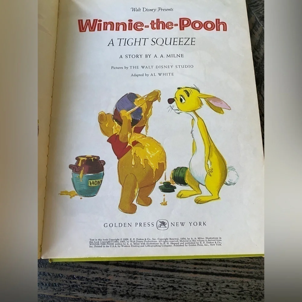 Walt Disney Winnie the Pooh Lot of 3 Vintage Books